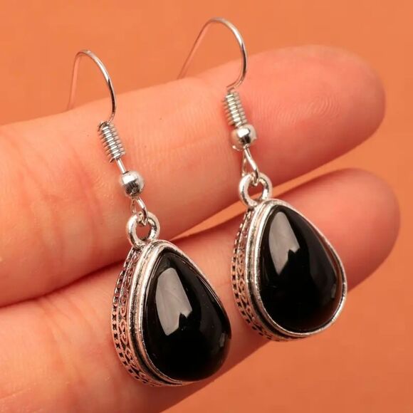 Silver Black Onyx Crystal Dangle Earrings Vintage Style Pendant Stone Teardrop - Picture 4 of 6